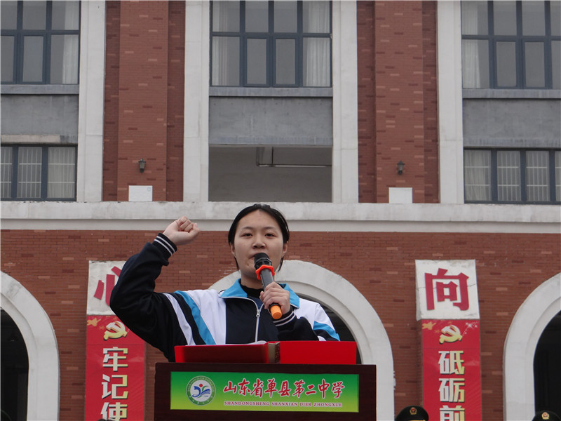 王亚楠_副本.jpg