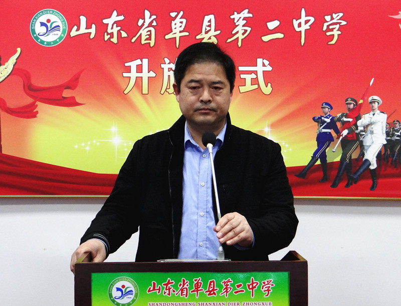 闫校长.jpg